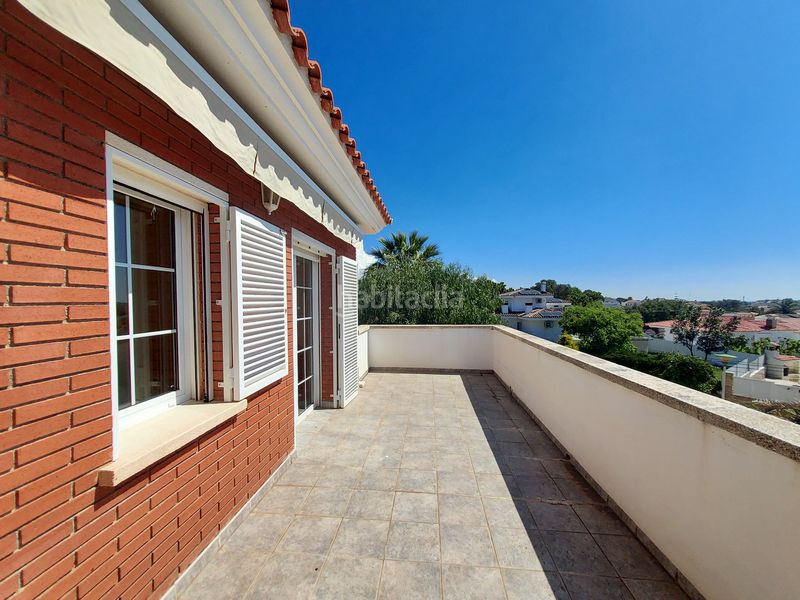 Foto d7ba9428-1842-47ff-9a47-54ee938f223c. Chalet  individual en la zona residencial massos . en Coma-ruga
