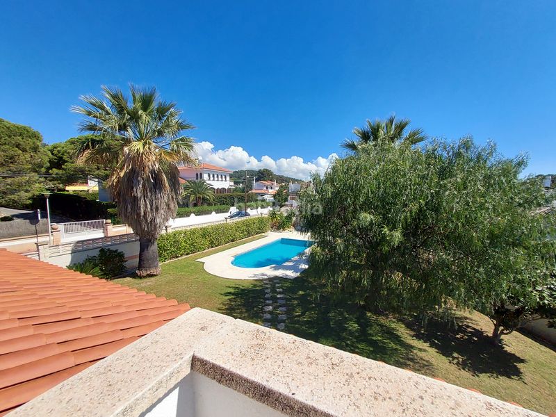 Foto e0e3a811-10f0-456c-a6c8-852481fef48e. Chalet  individual en la zona residencial massos . en Coma-ruga