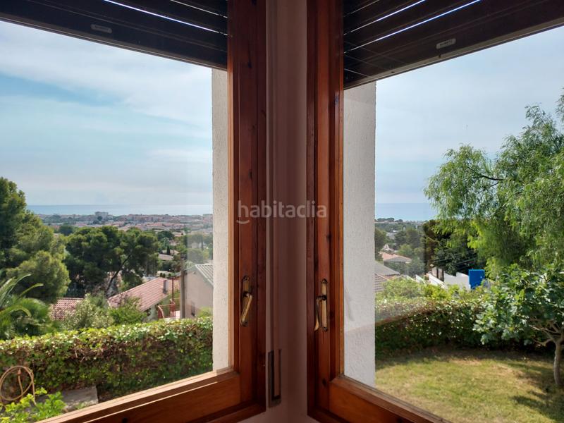 Foto 555ad467-934b-4b05-9ae0-73d410f661a3. Chalet con camino parcheggio in Els Masos - Els Garrofers Coma-ruga