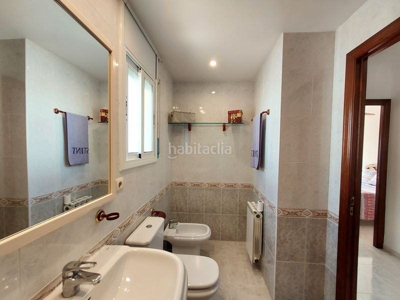 Foto 202252b8-3ba0-4e14-98c0-2b210f01da16. Casa aparellada amb xemeneia aparcament piscina a Coma-ruga
