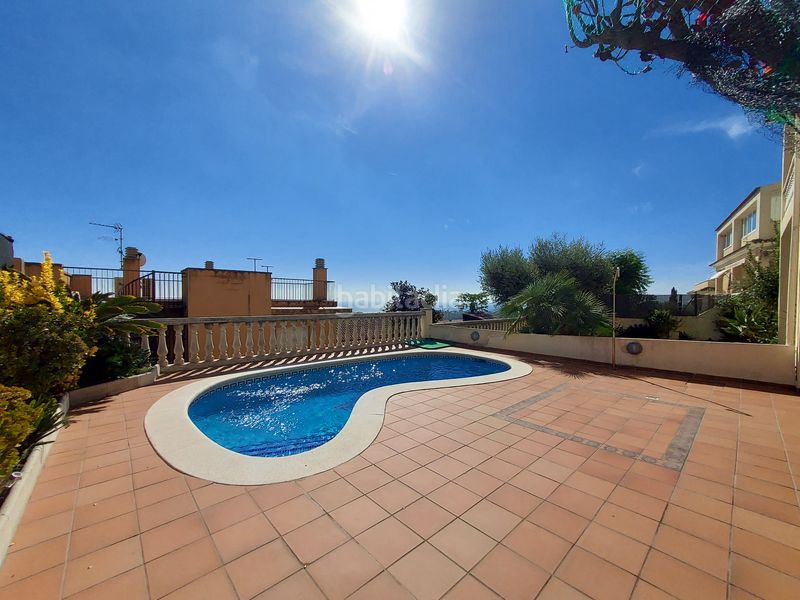 Foto d9837542-b910-4235-b966-7e0d3a7f7a97. Casa aparellada amb xemeneia aparcament piscina a Coma-ruga