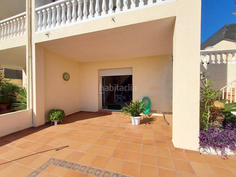 Foto e14fee06-fe95-41cb-9330-e93657d1a0de. Casa aparellada amb xemeneia aparcament piscina a Coma-ruga