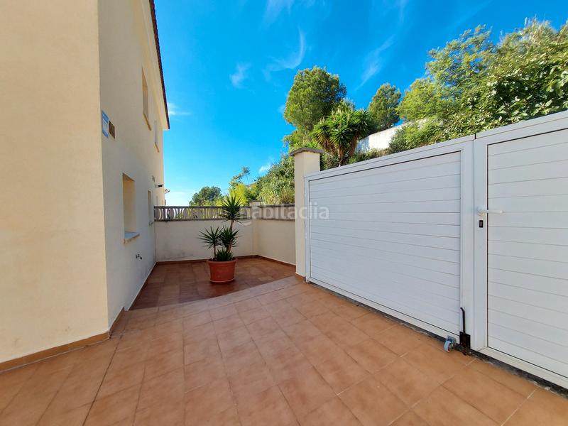 Foto 8eb36898-e4bf-4b57-a3ac-67ac55f76351. Maison jumelée avec cheminée parking piscine dans Els Masos - Els Garrofers Coma-ruga