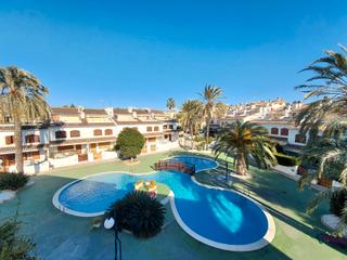 Casa adossada  Avinguda de la reina fabiola. Preciosa casa adosada en roda de berà playa