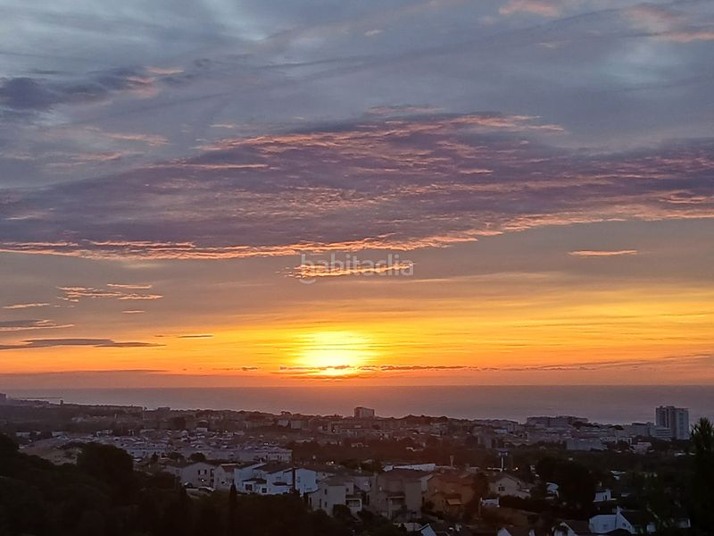 Foto 5345fa23-879a-48c3-8823-b210629fd205. Xalet amb xemeneia calefacció aparcament a Els Masos - Els Garrofers Coma-ruga