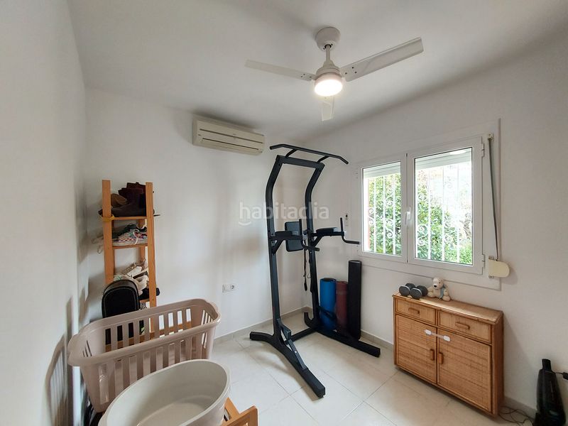 Foto a3fe5faf-8b49-4e6c-a8d0-3f1ec4b6addc. Xalet amb xemeneia calefacció aparcament a Els Masos - Els Garrofers Coma-ruga