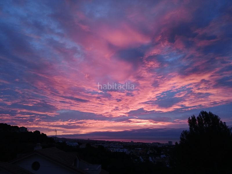 Foto fa2c7aaa-8758-4e31-9dec-cbff229b5601. Xalet amb xemeneia calefacció aparcament a Els Masos - Els Garrofers Coma-ruga