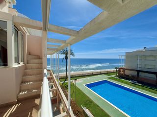 Àtic  Passeig marítim de masia blanca. Fabuloso ático en 1ª linea de mar