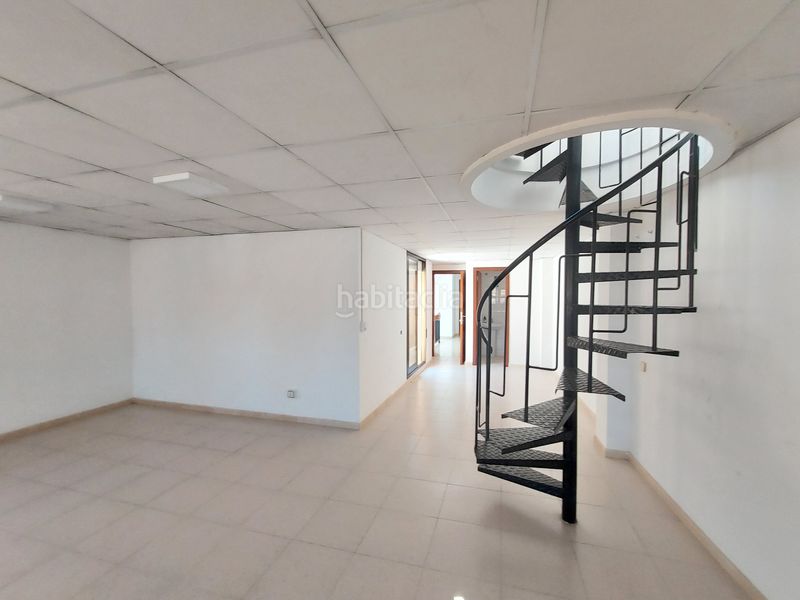 Foto 5d03f80c-1792-4128-b24f-a647fe4b2318. Oficina a Centre Vendrell (El)