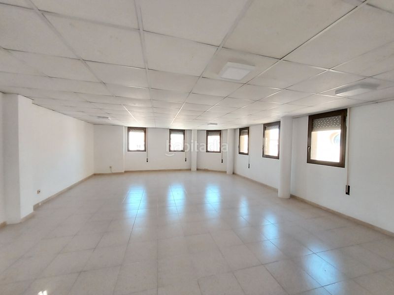 Foto 82c9d5af-6348-4b6c-b87f-abcd78f529b3. Oficina a Centre Vendrell (El)