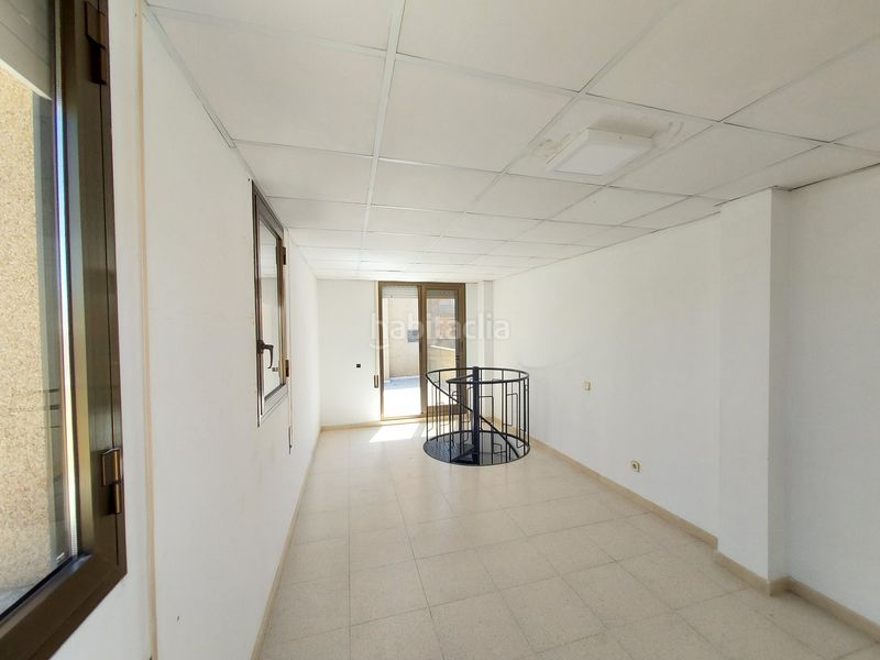 Foto e05abd1a-0119-4e61-96bf-a93f0d2f5586. Oficina a Centre Vendrell (El)