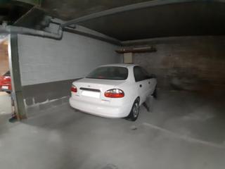 Aparcament cotxe  Barcelona. Plaza de parking en el centro de segur de calafell