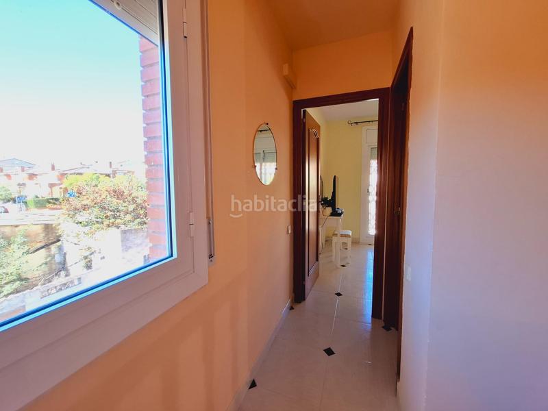 Foto 1d2d67fd-8e3f-4e8a-8e53-8f0267493e17. Dúplex amb calefacció aparcament a Segur de Calafell nucli urbà Segur de Calafell