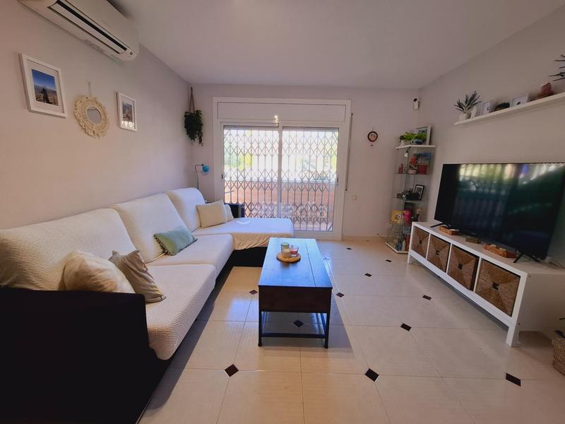 Foto a1653813-47e7-4301-a7bc-b45ff8bfce32. Dúplex amb calefacció aparcament a Segur de Calafell nucli urbà Segur de Calafell