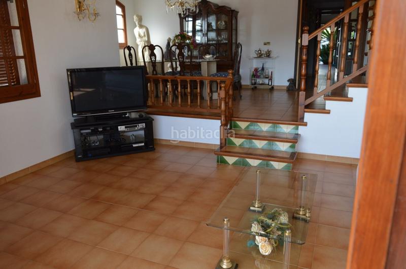 Foto f4441b2e-ed0d-4777-803c-6141b6d363a9. Xalet amb aparcament piscina a Cunit residencial Cunit