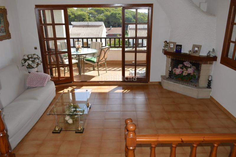 Foto f95a6cb1-31e8-4c8a-bdf9-7710104dc30b. Xalet amb aparcament piscina a Cunit residencial Cunit