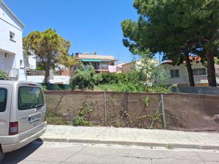 Terreny residencial a Segur de Calafell Nucli Urbà. Venta de parcela urbana en el corazón de segur de calafell