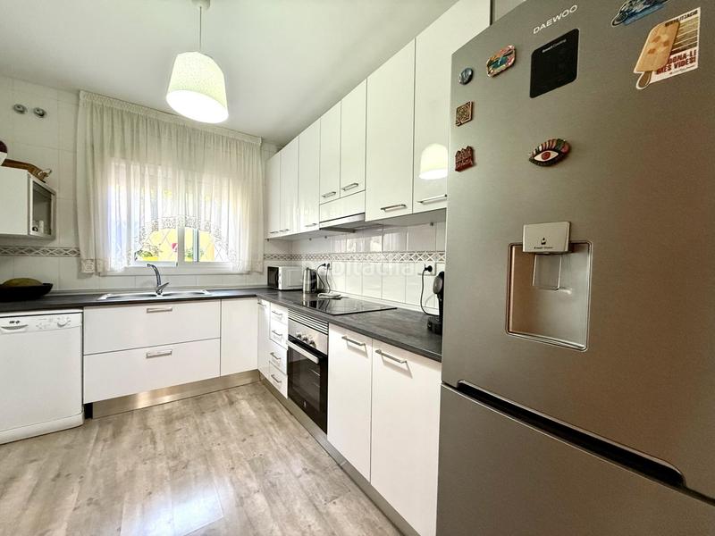 Foto 8a7d49f8-bedd-4859-928f-16a3d278b46c. Casa a schiera in carrer holanda 27 in Segur de Calafell nucli urbà Segur de Calafell