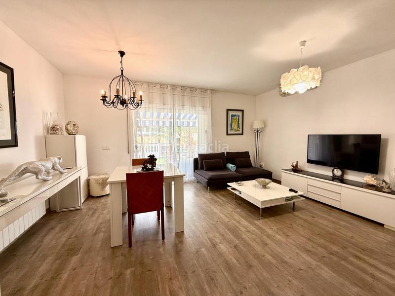 Foto dcc61cf3-2a4e-4b23-8aca-28f285cfd547. Casa a schiera in carrer holanda 27 in Segur de Calafell nucli urbà Segur de Calafell