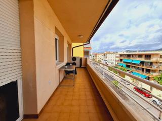Attique à Can Toni. Luminoso ático de 3 habitaciones en can toni  zona playa de cuni