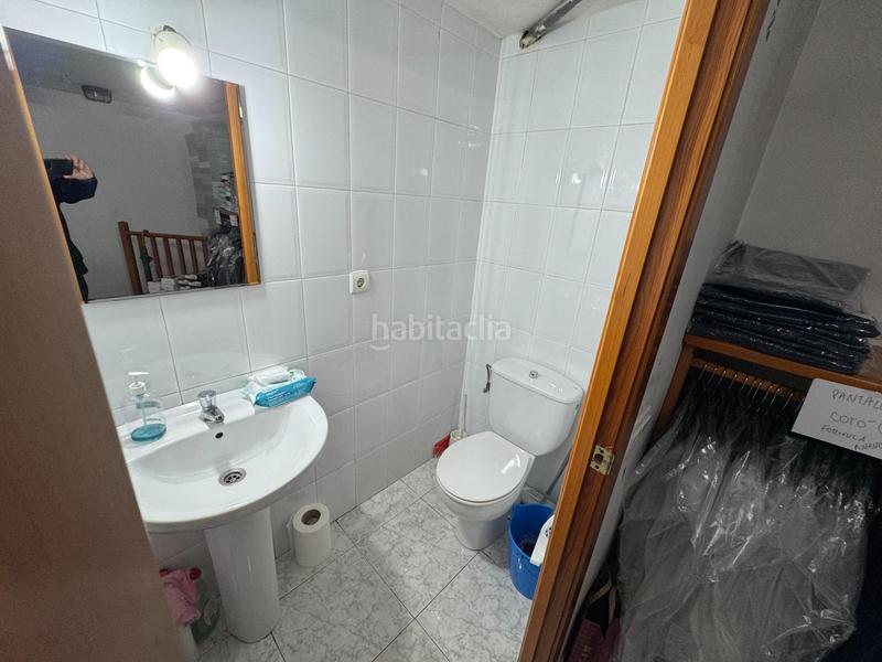 Foto c1442d9f-47f8-4889-9bb5-16230d815ea8. Local comercial a Centre Vendrell (El)