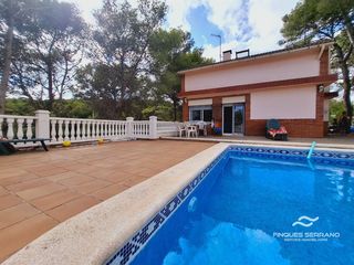 Xalet  Violeta. Chalet independiente con piscina y gran parcela en valldemar  ca