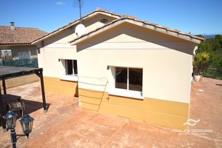 Chalet  Gessami. Chalet independiente con vistas a la monta�a y piscina