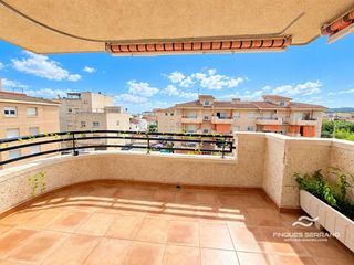 Attico  Vilanova i la geltrú. Ático reformado con terraza y parking a 100 metros de la playa e