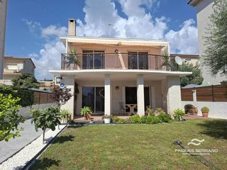Chalet  Tarragona. Chalet independiente a 100 metros del mar en cunit