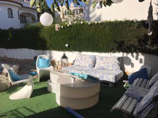 Chalet in Carrer del xiprer 37. Chalet independiente en urbbanizacion pino alto.
