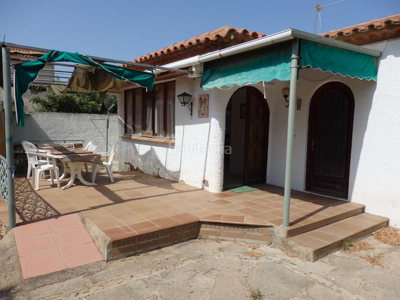 Foto d77c7d87-e2f3-455f-a5f6-6d66472ac768. Chalet en avinguda veracruz 47 en Centre Miami Platja