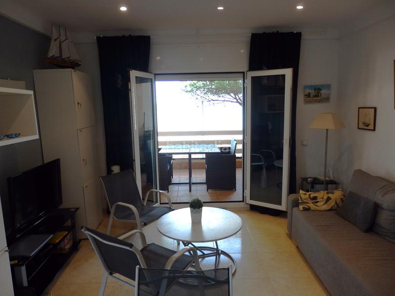 Foto 22f9e55b-4165-4e25-860a-35f3025999fa. Apartament amb aparcament piscina a Centre Miami Platja