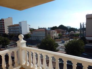 Piso  Avinguda de barcelona 180. Piso de 2 habitaciones en el centro con vistas al mar.