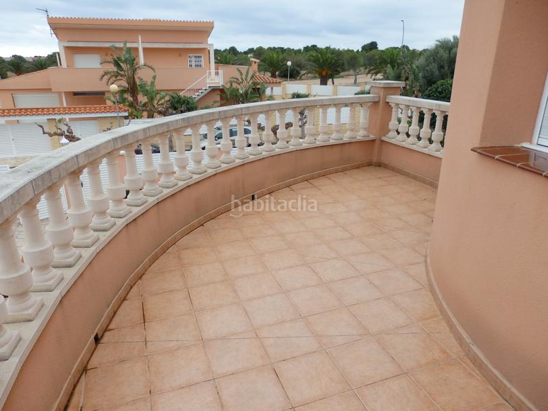 Foto d96db2dc-4d89-409c-b1a5-d2997eac8c2c. Chalet mit kamin parking pool in Costa del Zèfir Miami Platja