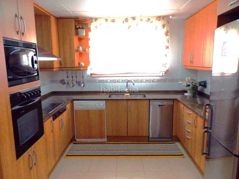 Foto d3289447-751f-4c3f-b905-dd9255ad1219. Chalet con camino parcheggio piscina in Costa del Zèfir Miami Platja