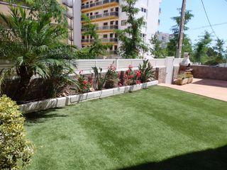 Ground floor  Passeig del mediterrani 56. Apartamento en planta baja con vistas al mar y a 50m de la playa