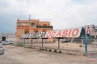 Building in Carretera valencia 208b. Edificio mas terreno.