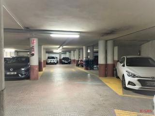 Aparcament cotxe  Carrer ignasi iglesias. Lote de parkings o por separadas.