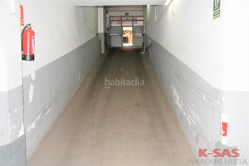 Foto 09e8217a-bcf0-4e22-93a7-b32fed381b8d. Autoparkplatz in carrer de josep gras 5 in Can Vidalet Esplugues de Llobregat