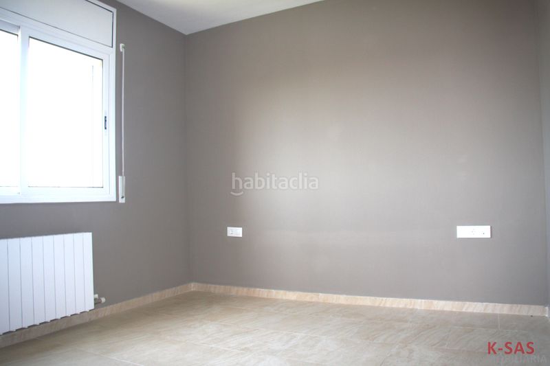 Foto 3ce59e1e-2983-4b05-92db-65ad0fa7b1e9. Casa amb calefacció aparcament a Piera