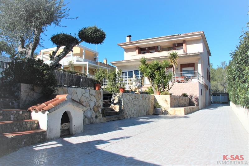 Foto 9bf3054c-e5b9-4431-8dae-c80e1c9115f6. Chalet avec chauffage parking piscine dans Urbanitzacions de Llevant Tarragona