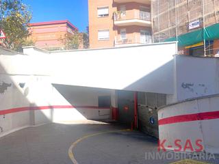 Aparcament cotxe a Carrer dels cedres 35. Parking en venta