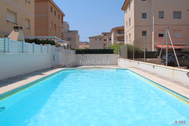 Foto aef2dc33-9379-4ac2-b3a2-a58cf011bc7e. Piso  con jardín y piscina. en Cunidor Cunit