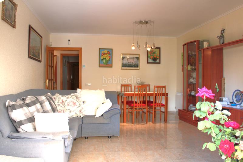 Foto f9c094a0-c7d7-4510-a457-f6a54bdbffe6. Piso  con jardín y piscina. en Cunidor Cunit