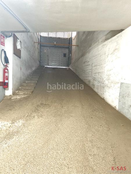 Foto 73cd7e1f-6de1-40f4-872e-76e2de45d27e. Alquiler parking coche en carrer de la lleialtat 62 parquing en Can Clota en Esplugues de Llobregat