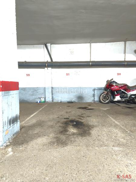 Foto c2ca97e5-96d4-4409-8f25-f6192af5390f. Alquiler parking coche en carrer de la lleialtat 62 parquing en Can Clota en Esplugues de Llobregat