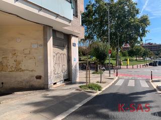 Car parking in Carrer de la Lleialtat 62