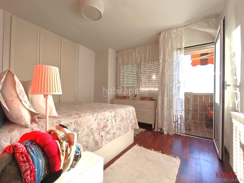 Foto 179d07b0-e67e-4f03-b008-e60d04521807. Dachwohnung mit kamin heizung parking in La Plana Esplugues de Llobregat