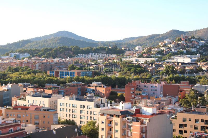 Foto 1a37727c-cdec-43ed-88ff-b6841374c1a0. Dachwohnung mit kamin heizung parking in La Plana Esplugues de Llobregat