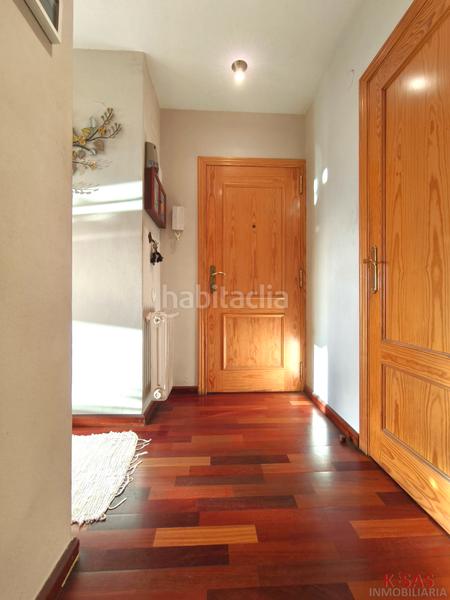 Foto 3409cf2c-c4c7-470f-98ce-39aff2e2e891. Dachwohnung mit kamin heizung parking in La Plana Esplugues de Llobregat